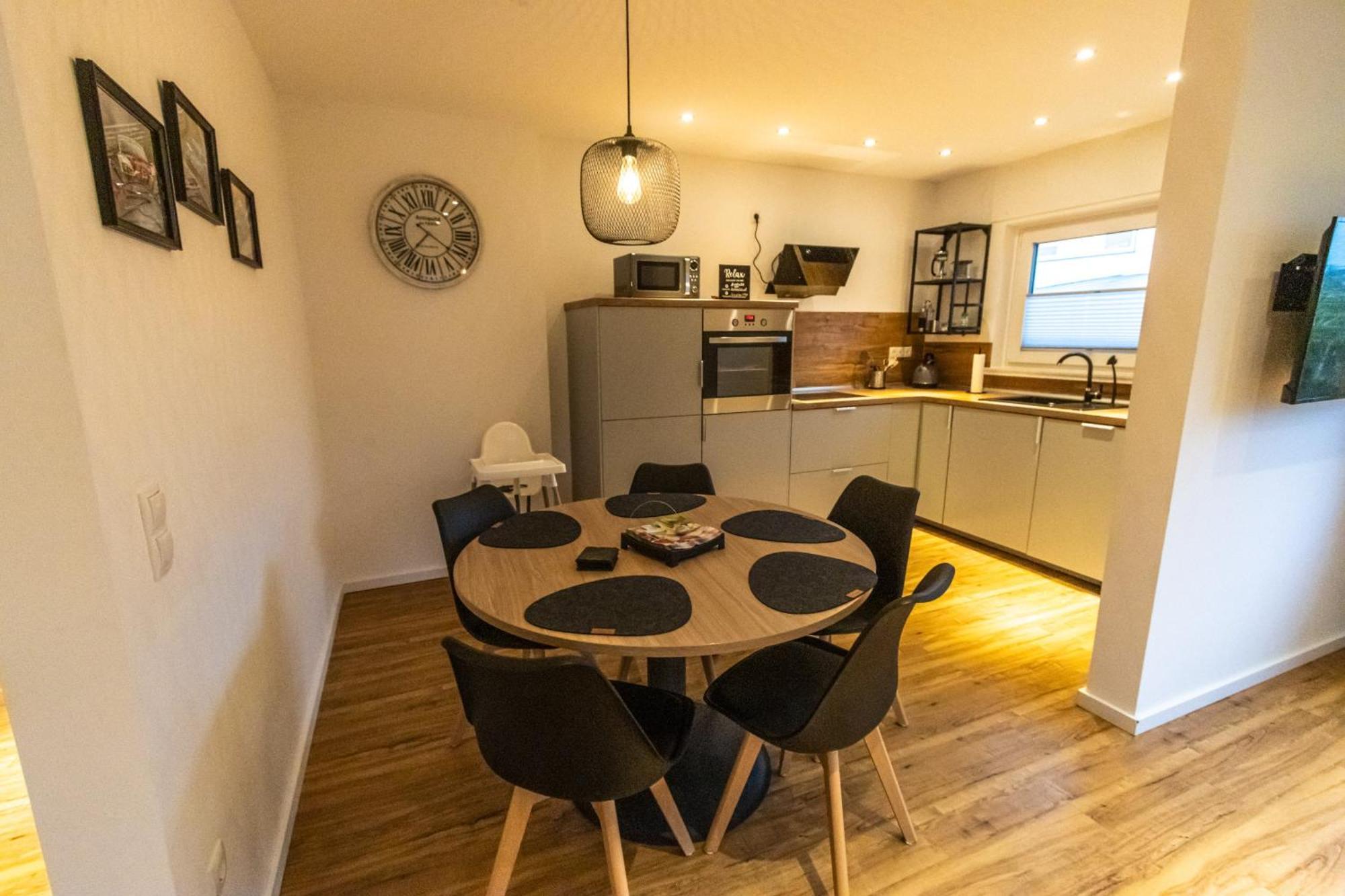Suedschleife Appartements - Wlan - Direkt Am Ring Reimerath Exterior foto